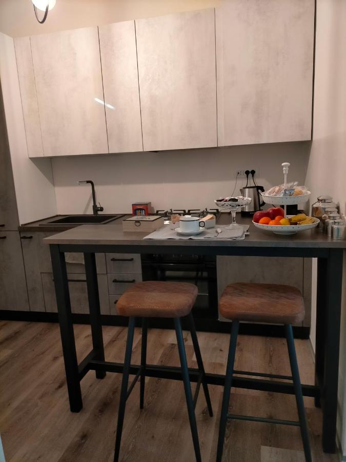 Kinghouse Apartment Домодосола Екстериор снимка